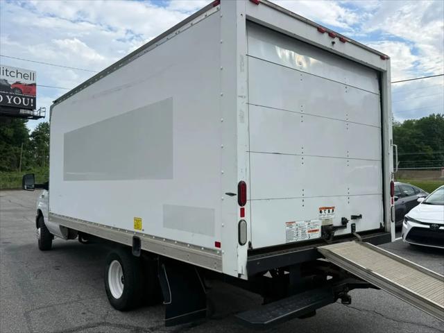 2017 Ford E-350 Cutaway E-350