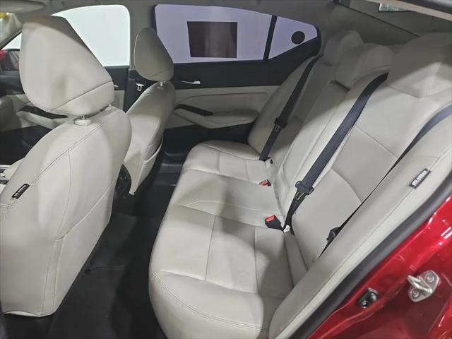 2023 Nissan Altima SL FWD