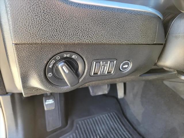 2019 Dodge Charger SXT RWD