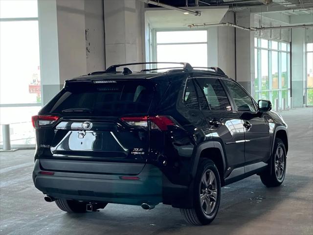 2022 Toyota RAV4 Hybrid XLE