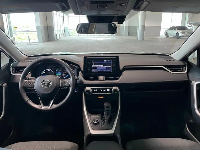 2022 Toyota RAV4 Hybrid XLE