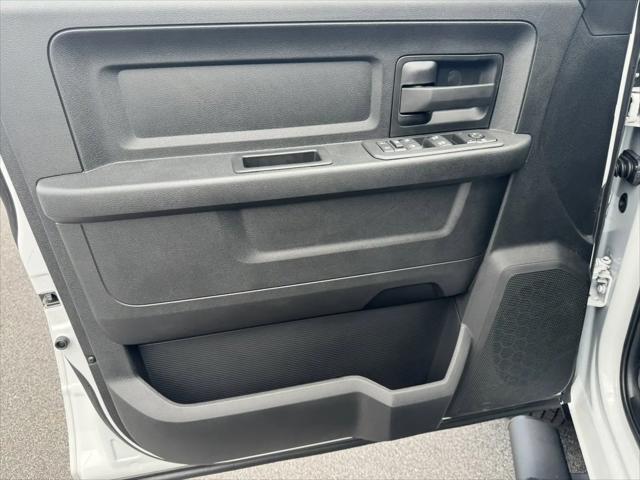 2026 Ram 3500 Tradesman Crew Cab 4x4 8 Box