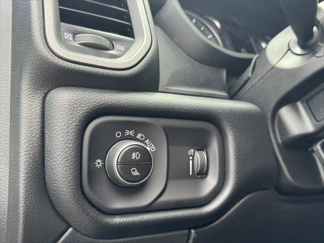 2026 Ram 3500 Tradesman Crew Cab 4x4 8 Box