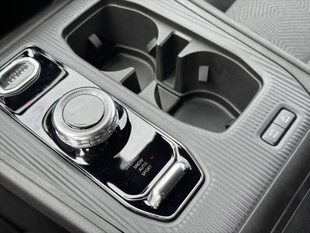 2026 Jeep Cherokee Laredo 4x4