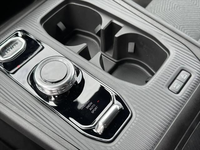 2026 Jeep Cherokee Laredo 4x4