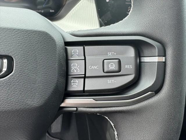 2026 Jeep Cherokee Laredo 4x4
