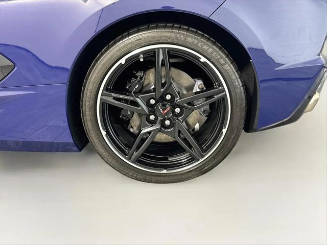 2025 Chevrolet Corvette Stingray RWD Coupe 2LT