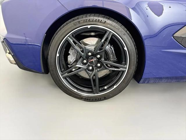 2025 Chevrolet Corvette Stingray RWD Coupe 2LT