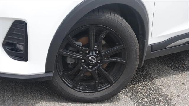 2023 Nissan Kicks SR Xtronic CVT