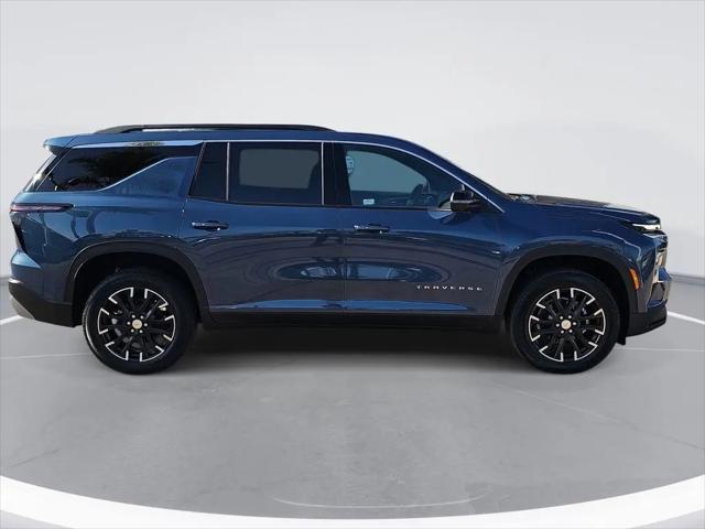 2026 Chevrolet Traverse FWD LT