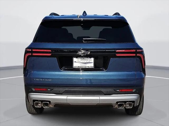 2026 Chevrolet Traverse FWD LT
