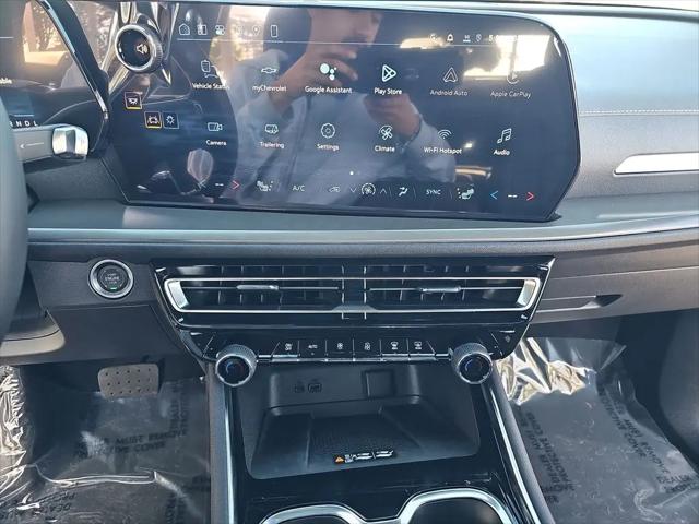 2026 Chevrolet Traverse FWD LT