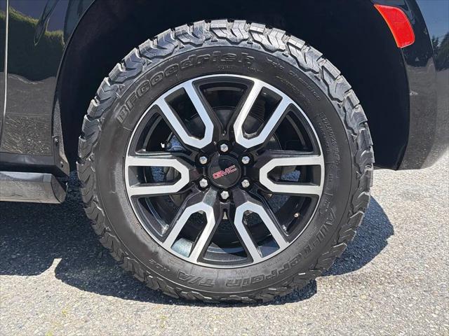 2022 GMC Yukon XL 4WD AT4