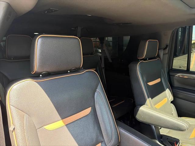 2022 GMC Yukon XL 4WD AT4