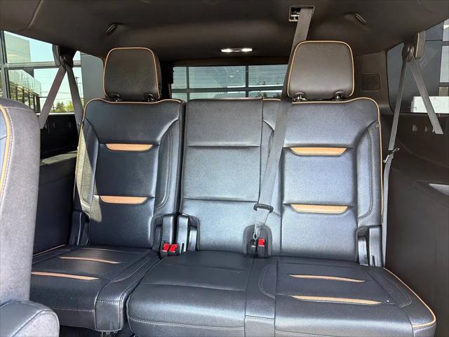2022 GMC Yukon XL 4WD AT4