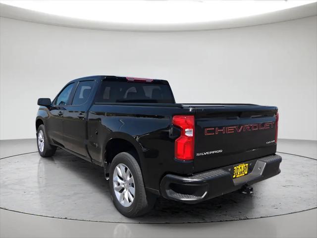 2022 Chevrolet Silverado 1500 4WD Crew Cab Standard Bed Custom