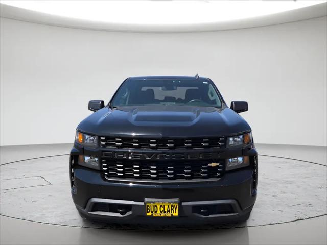 2022 Chevrolet Silverado 1500 4WD Crew Cab Standard Bed Custom