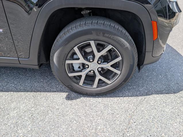 2024 Jeep Grand Cherokee Limited 4x4 2024 Jeep Grand Cherokee Limited 4x4