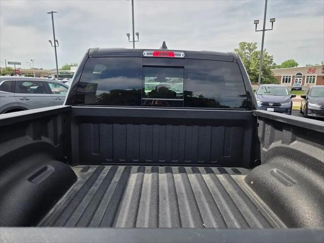 2022 Ram 1500 Big Horn Crew Cab 4x4 5'7" Box