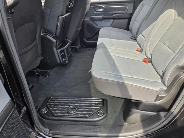 2022 Ram 1500 Big Horn Crew Cab 4x4 5'7" Box