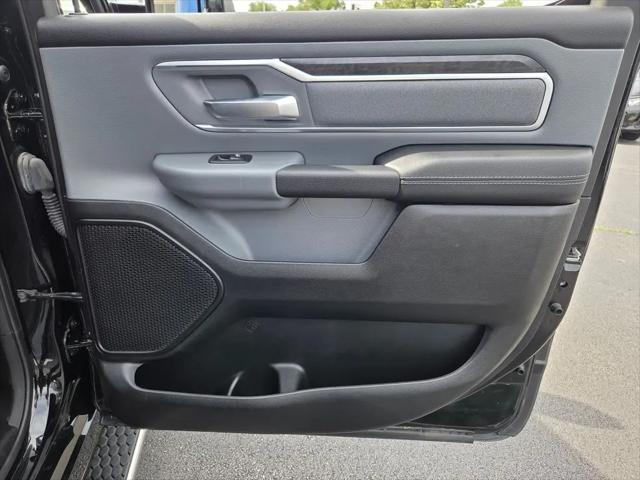 2022 Ram 1500 Big Horn Crew Cab 4x4 5'7" Box