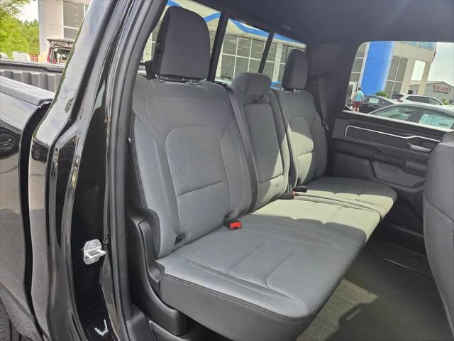 2022 Ram 1500 Big Horn Crew Cab 4x4 5'7" Box
