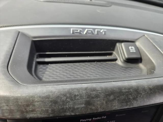 2022 Ram 1500 Big Horn Crew Cab 4x4 5'7" Box