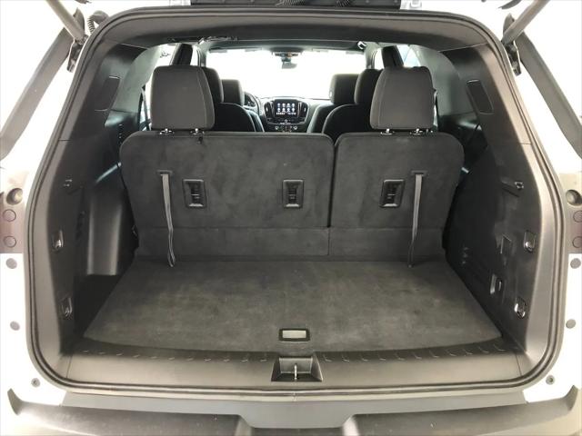 2023 Chevrolet Traverse FWD LT Cloth