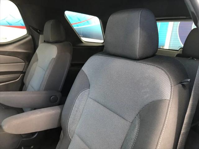 2023 Chevrolet Traverse FWD LT Cloth