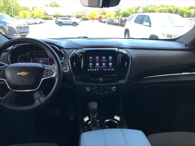 2023 Chevrolet Traverse FWD LT Cloth