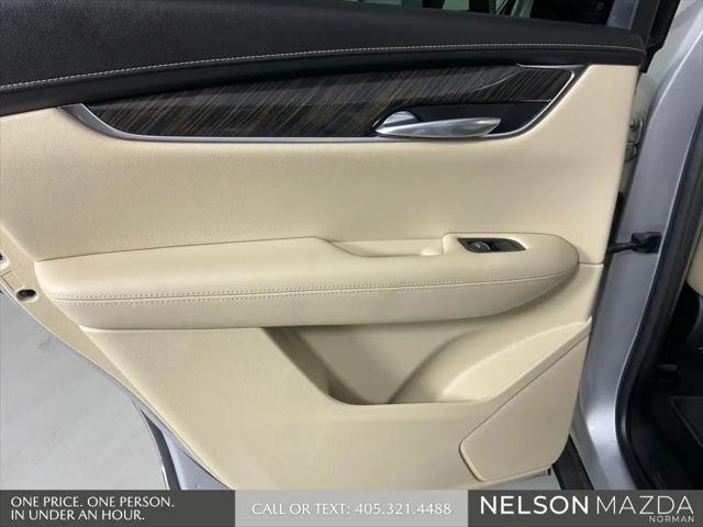 2017 Cadillac XT5 Standard