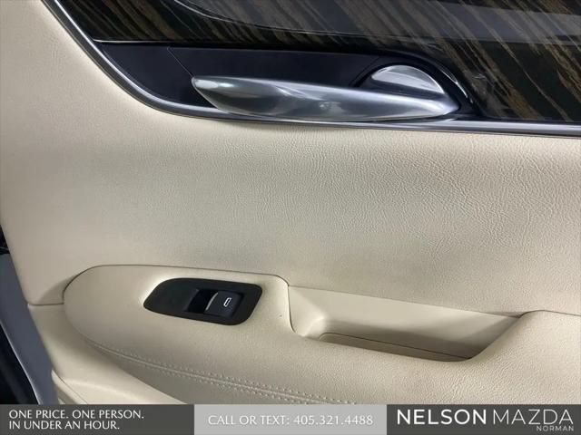 2017 Cadillac XT5 Standard