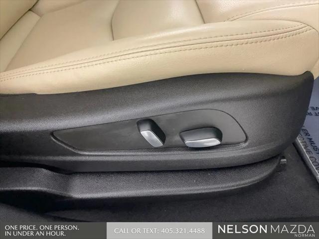 2017 Cadillac XT5 Standard