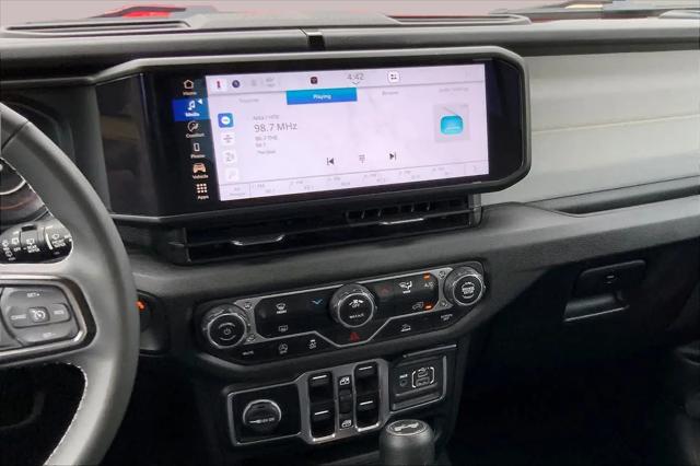 2025 Jeep Wrangler 4-Door Summit 4x4