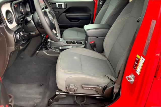 2025 Jeep Wrangler 4-Door Summit 4x4