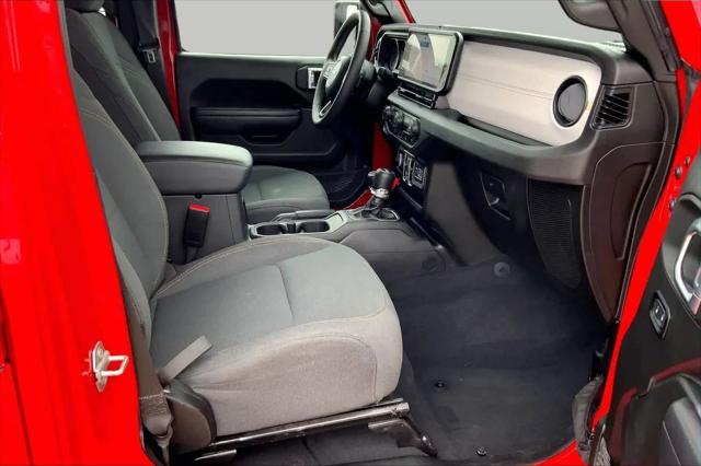 2025 Jeep Wrangler 4-Door Summit 4x4