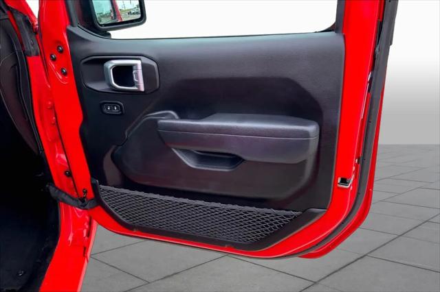 2025 Jeep Wrangler 4-Door Summit 4x4