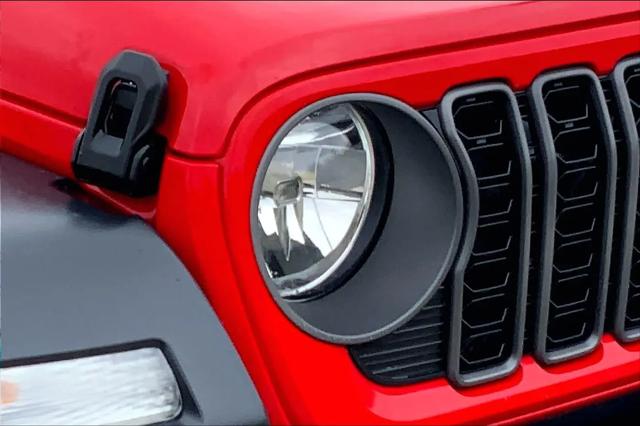 2025 Jeep Wrangler 4-Door Summit 4x4