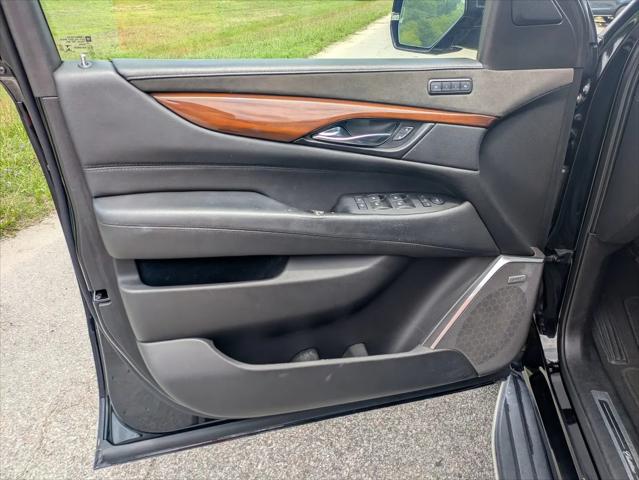 2020 Cadillac Escalade 2WD Luxury