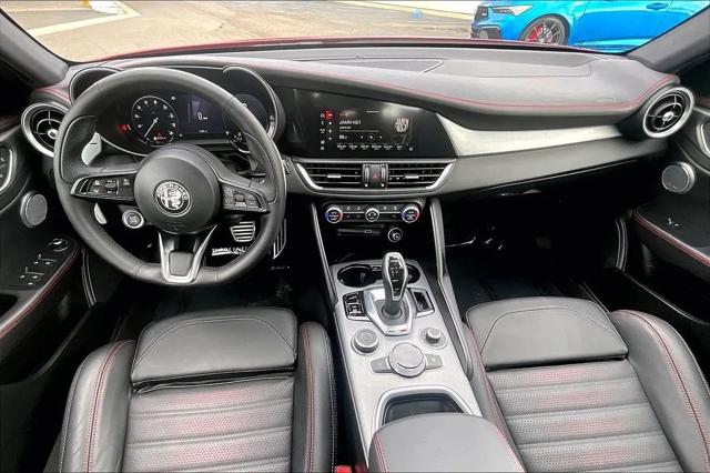 2025 Alfa Romeo Giulia Tributo Italiano AWD