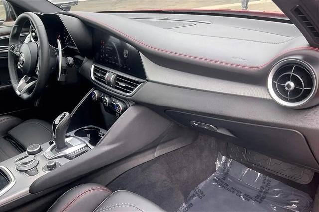 2025 Alfa Romeo Giulia Tributo Italiano AWD