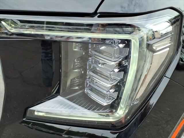 2023 GMC Yukon 4WD SLT