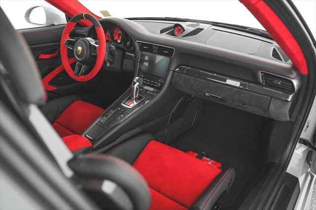 2018 Porsche 911 GT2 RS