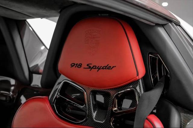 2015 Porsche 918 Spyder Base AWD 2dr Convertible w/ We
