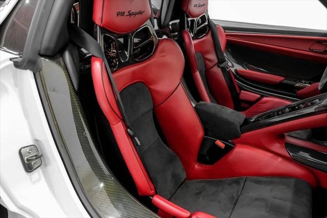 2015 Porsche 918 Spyder Base AWD 2dr Convertible w/ We