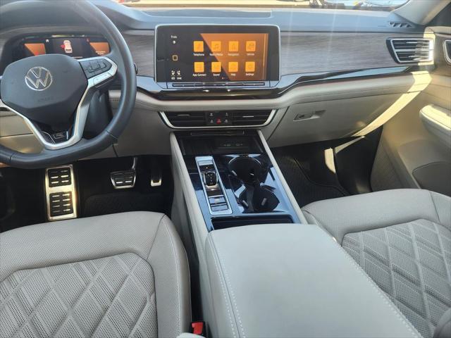 2025 Volkswagen Atlas 2.0T SEL Premium R-Line