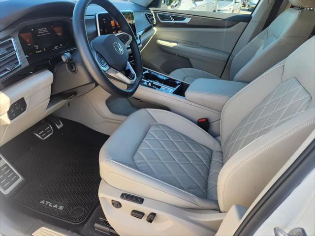 2025 Volkswagen Atlas 2.0T SEL Premium R-Line