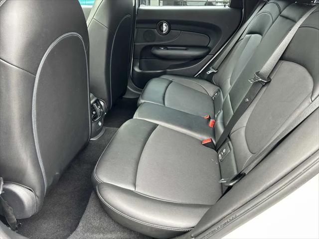 2018 MINI Cooper Clubman Cooper