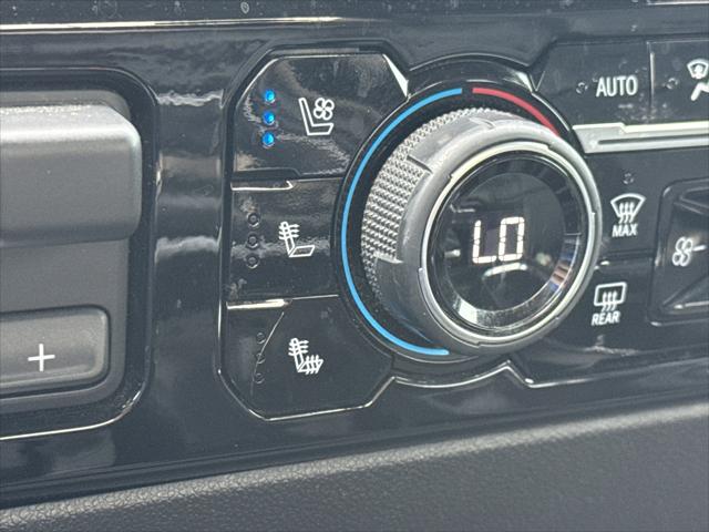2023 Chevrolet Silverado 1500 4WD Crew Cab Short Bed LTZ