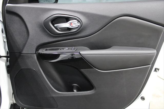 2023 Jeep Cherokee Altitude Lux 4x4